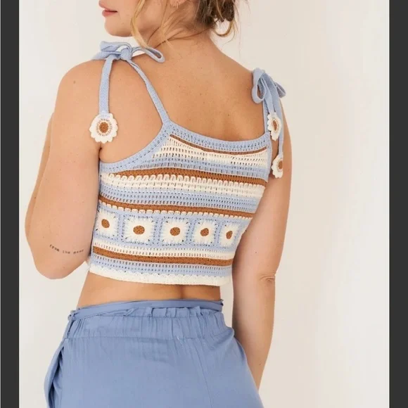 New In Crochet Striped floral Crop Top - Blue, cream , Brown sz M - Picture 6 of 11